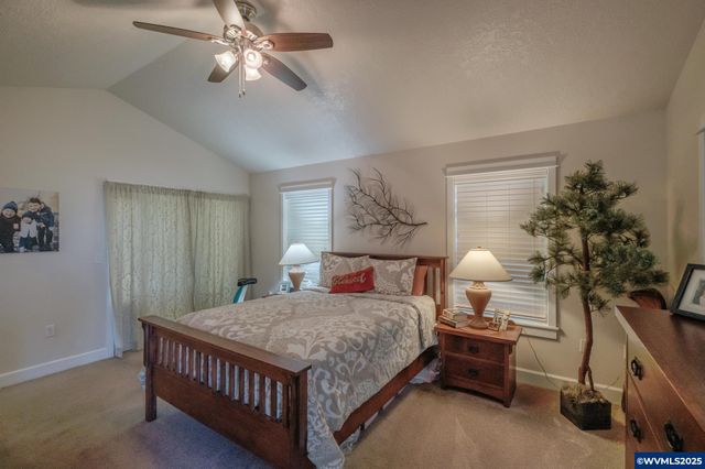 4913 Mimosa Cir, Sweet Home, OR 97386