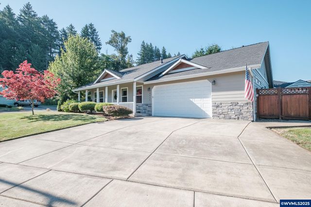 4913 Mimosa Cir, Sweet Home, OR 97386