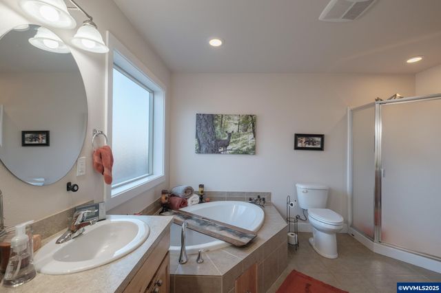 4913 Mimosa Cir, Sweet Home, OR 97386