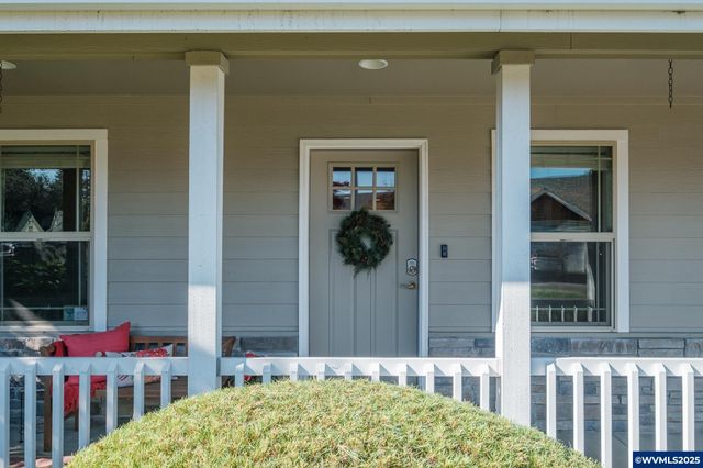 4913 Mimosa Cir, Sweet Home, OR 97386