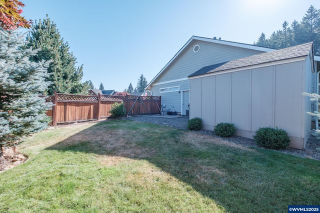 4913 Mimosa Cir, Sweet Home, OR 97386
