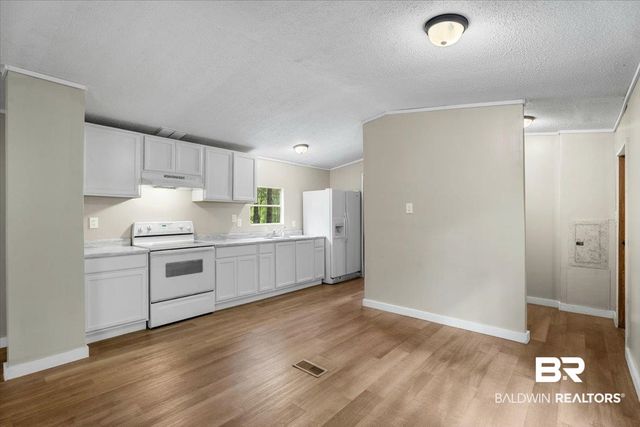 12030 Oakdale Avenue, Grand Bay, AL 36541