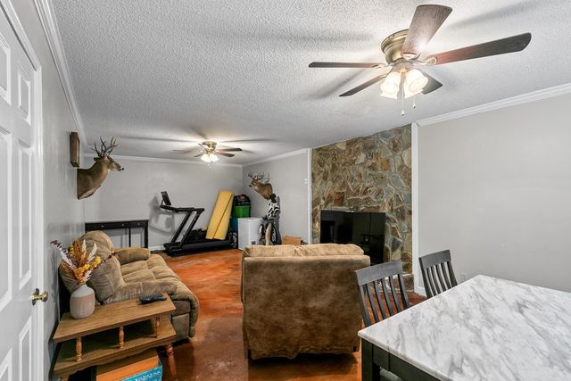 910 Derbyshire Dr., Dothan, AL 36303