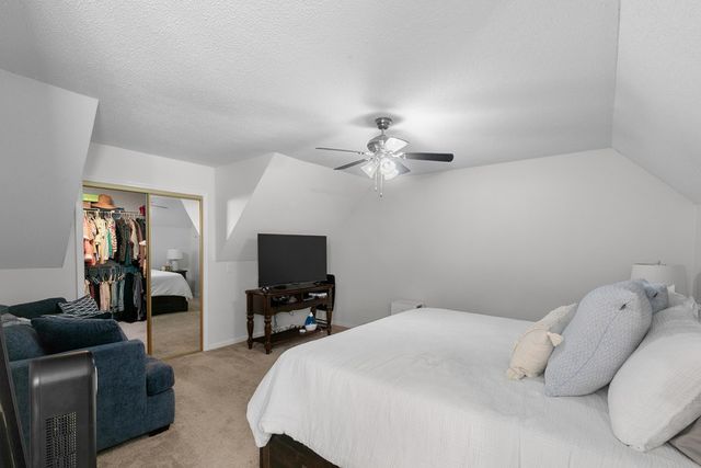 910 Derbyshire Dr., Dothan, AL 36303
