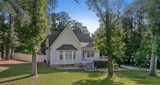 910 Derbyshire Dr., Dothan, AL 36303