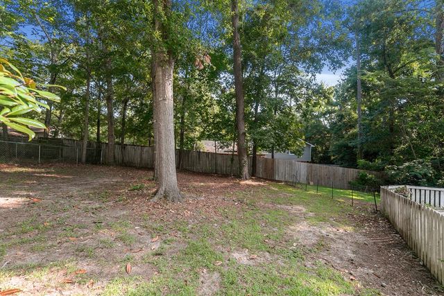 910 Derbyshire Dr., Dothan, AL 36303