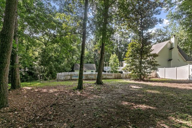 910 Derbyshire Dr., Dothan, AL 36303