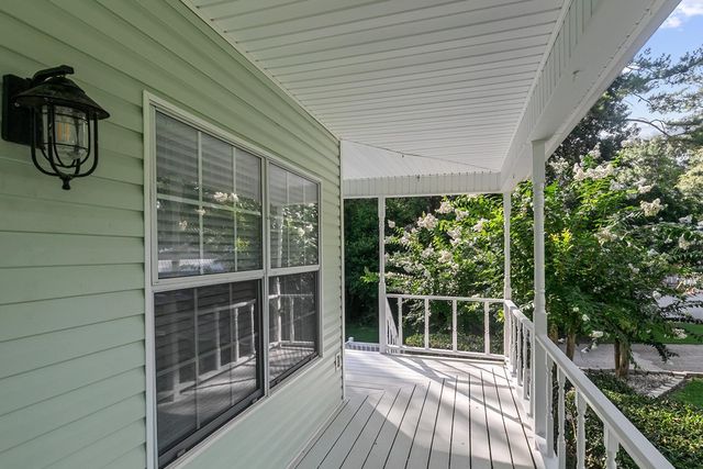 910 Derbyshire Dr., Dothan, AL 36303