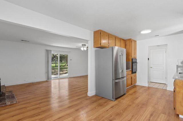 3899 Martin Ln, Loomis, CA 95650