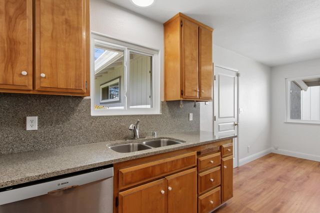 3899 Martin Ln, Loomis, CA 95650