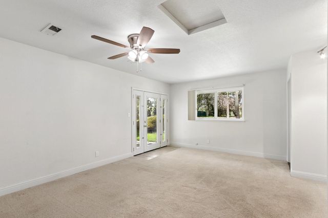 3899 Martin Ln, Loomis, CA 95650