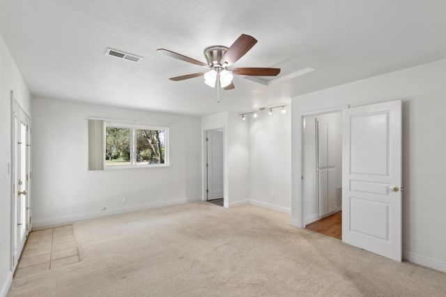 3899 Martin Ln, Loomis, CA 95650