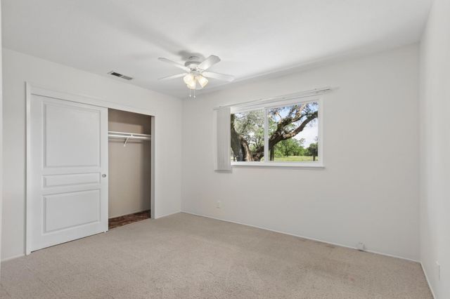 3899 Martin Ln, Loomis, CA 95650