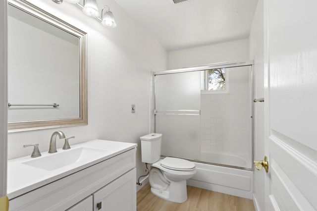 3899 Martin Ln, Loomis, CA 95650