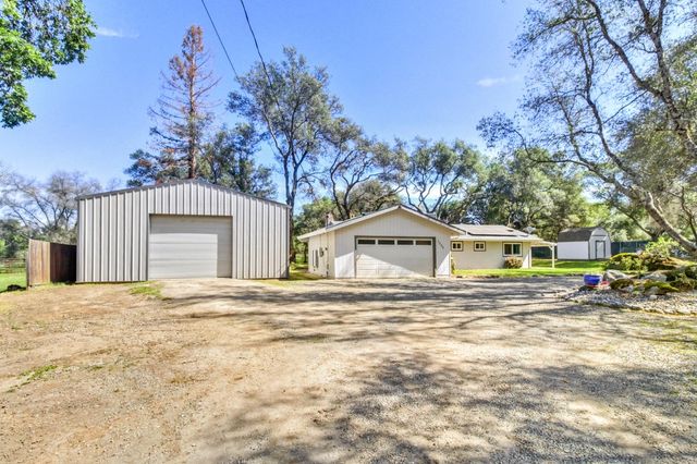 3899 Martin Ln, Loomis, CA 95650