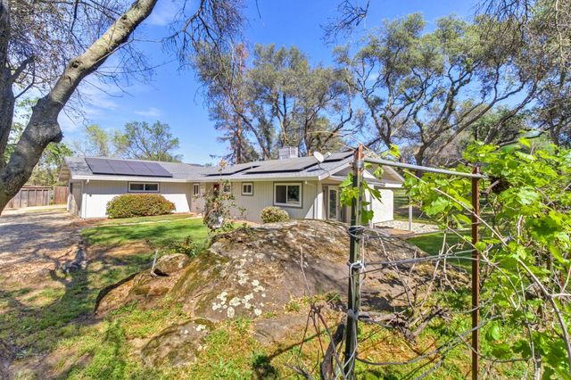 3899 Martin Ln, Loomis, CA 95650