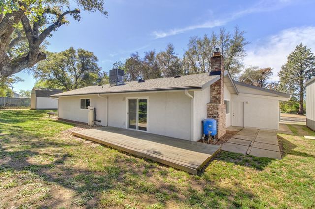 3899 Martin Ln, Loomis, CA 95650