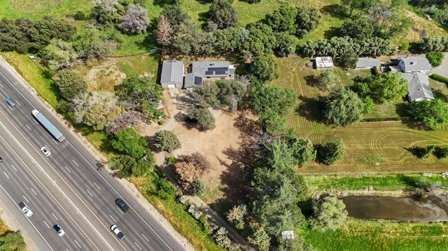 3899 Martin Ln, Loomis, CA 95650