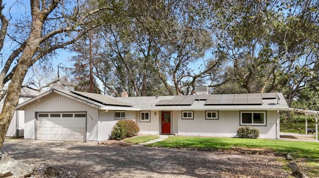 3899 Martin Ln, Loomis, CA 95650