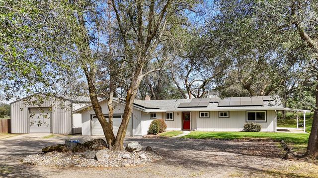 3899 Martin Ln, Loomis, CA 95650