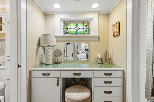 2235 Mistletoe Boulevard, Fort Worth, TX 76110