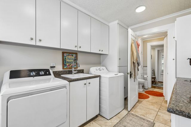 2235 Mistletoe Boulevard, Fort Worth, TX 76110