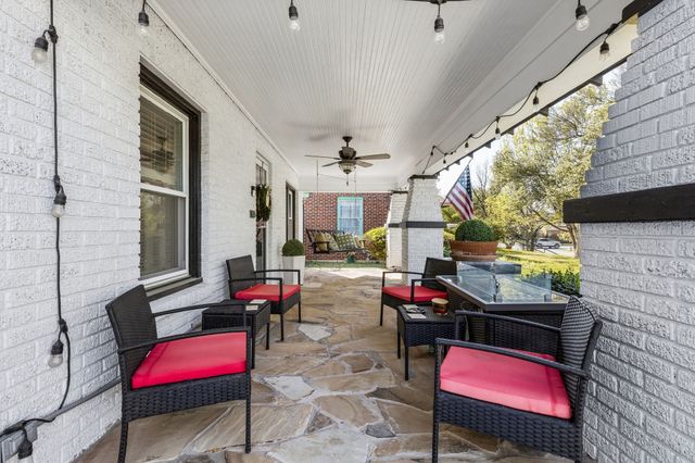 2235 Mistletoe Boulevard, Fort Worth, TX 76110