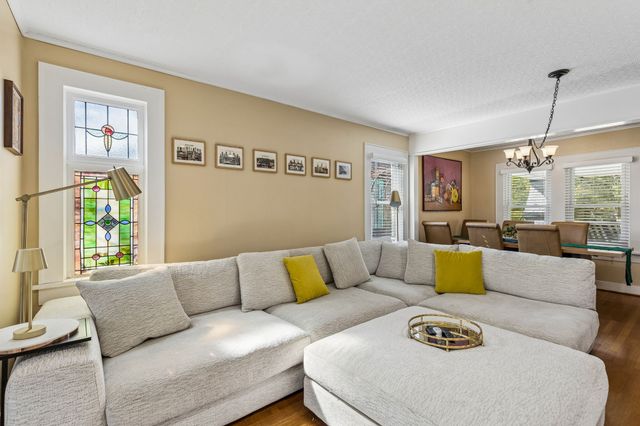 2235 Mistletoe Boulevard, Fort Worth, TX 76110