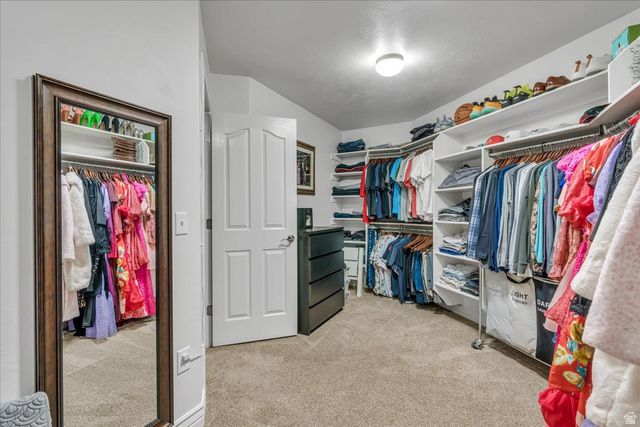 10605 S WILLOW VALLEY RD, South Jordan, UT 84095