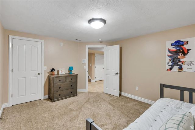 10605 S WILLOW VALLEY RD, South Jordan, UT 84095