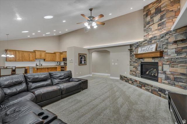 10605 S WILLOW VALLEY RD, South Jordan, UT 84095