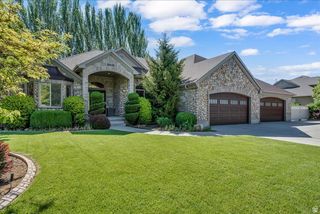 10605 S WILLOW VALLEY RD, South Jordan, UT 84095