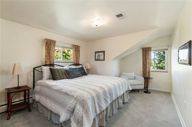 124 Marian Ave, Shaler, PA 15116