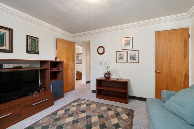 124 Marian Ave, Shaler, PA 15116