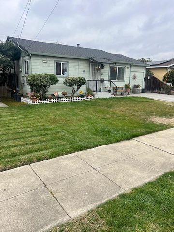 7521 Chestnut Street, Gilroy, CA 95020