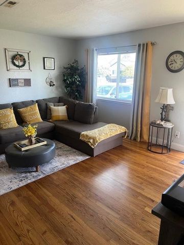 7521 Chestnut Street, Gilroy, CA 95020