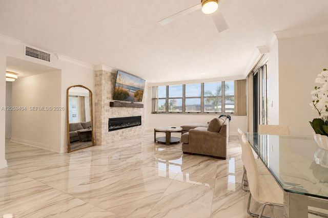 1817 S Ocean Dr 215, Hallandale Beach, FL 33009