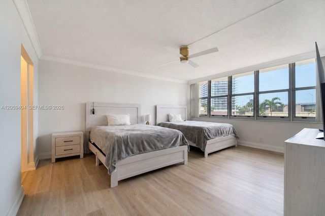 1817 S Ocean Dr 215, Hallandale Beach, FL 33009