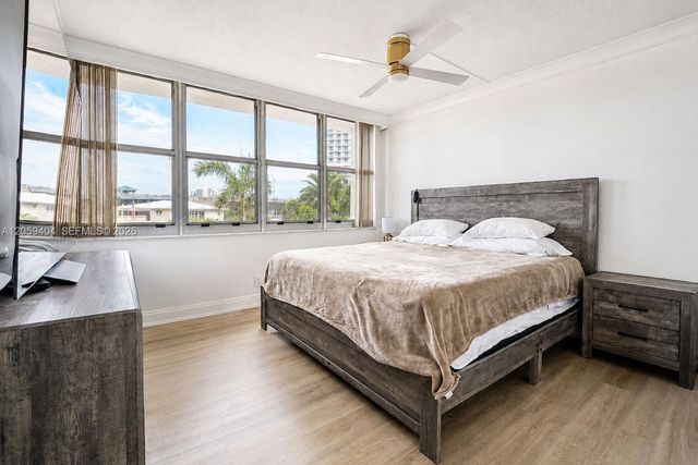 1817 S Ocean Dr 215, Hallandale Beach, FL 33009