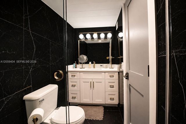 1817 S Ocean Dr 215, Hallandale Beach, FL 33009