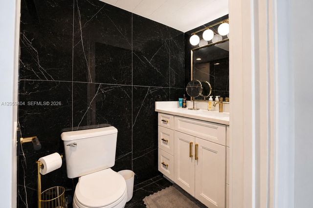 1817 S Ocean Dr 215, Hallandale Beach, FL 33009