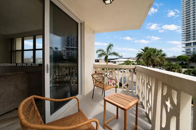1817 S Ocean Dr 215, Hallandale Beach, FL 33009