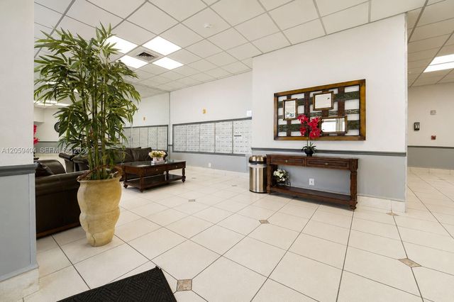 1817 S Ocean Dr 215, Hallandale Beach, FL 33009