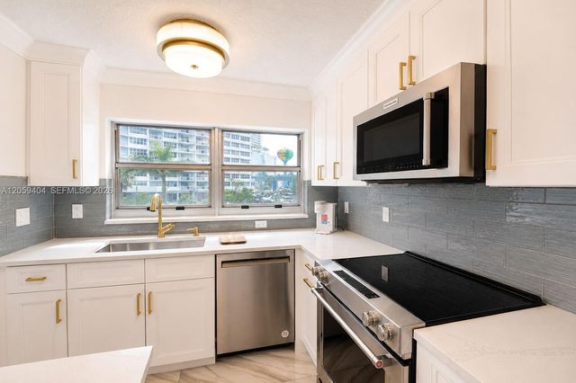 1817 S Ocean Dr 215, Hallandale Beach, FL 33009