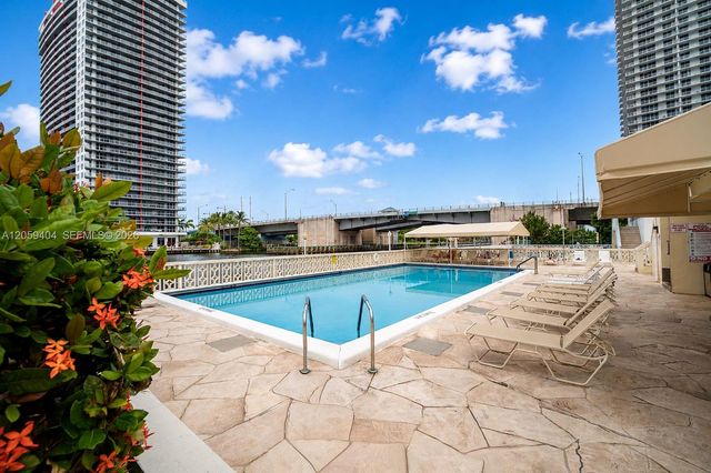 1817 S Ocean Dr 215, Hallandale Beach, FL 33009