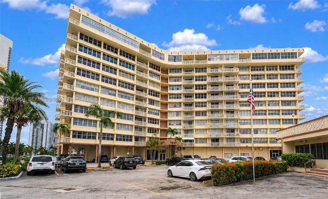 1817 S Ocean Dr 215, Hallandale Beach, FL 33009