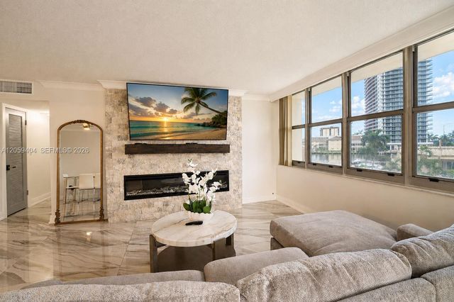 1817 S Ocean Dr 215, Hallandale Beach, FL 33009