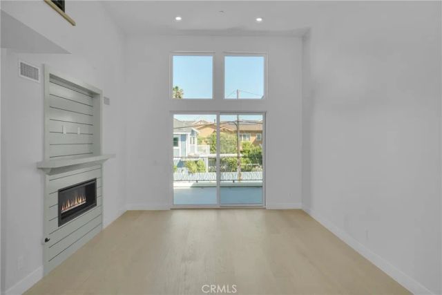 2409 Perkins Ln, Redondo Beach, CA 90278