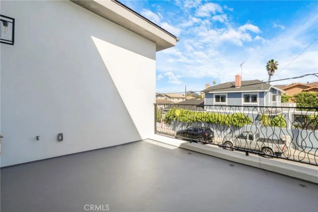 2409 Perkins Ln, Redondo Beach, CA 90278