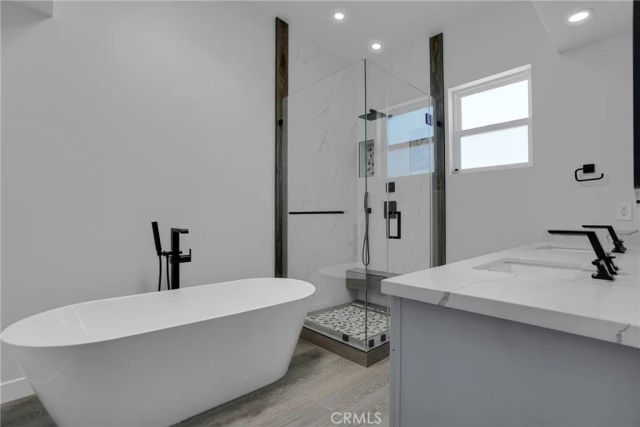 2409 Perkins Ln, Redondo Beach, CA 90278